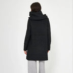 Women's autumn/winter hooded button-up coat, stylish and versatile, suitable for various occasions.