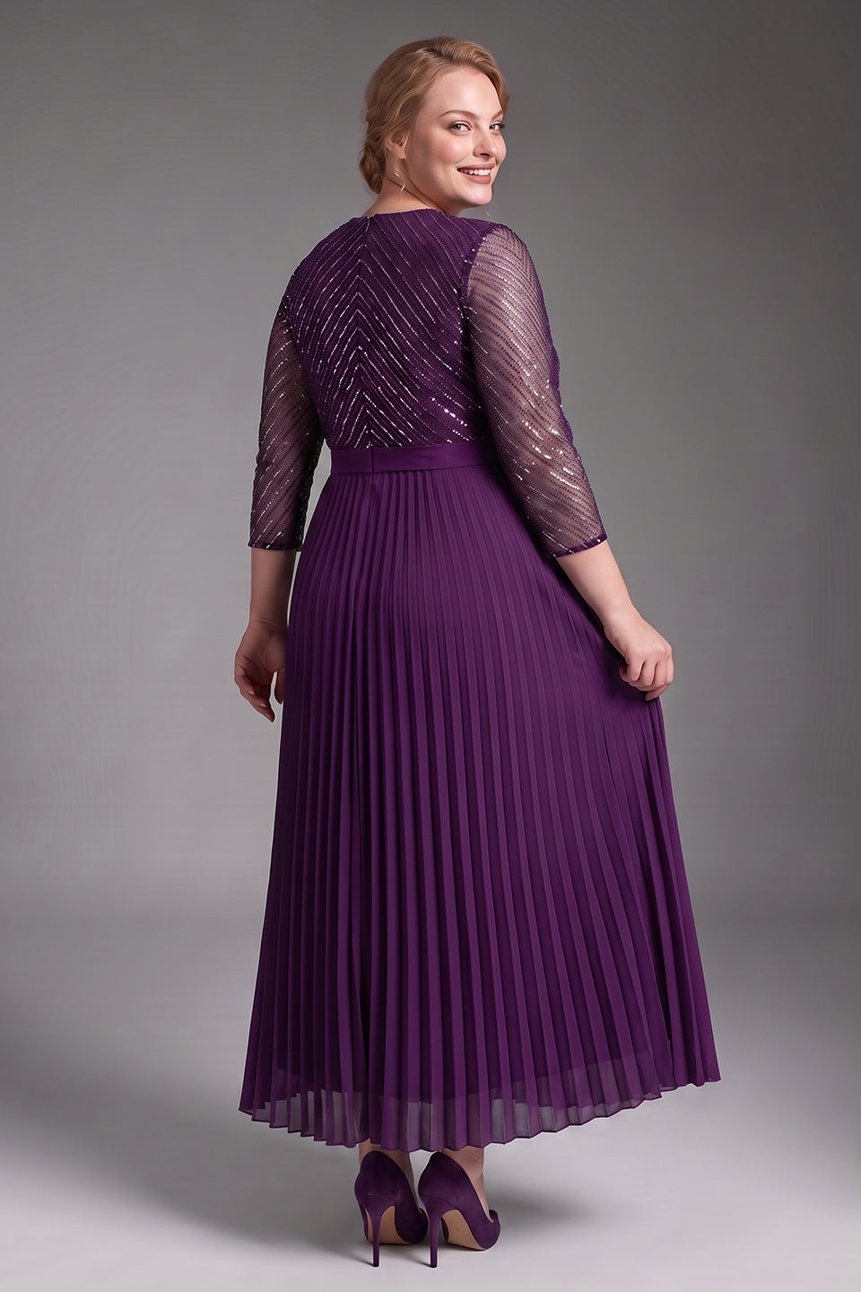 Curveins Plus Size Chic Round Neck Ruched Detail Long Sleeve Maxi Dress