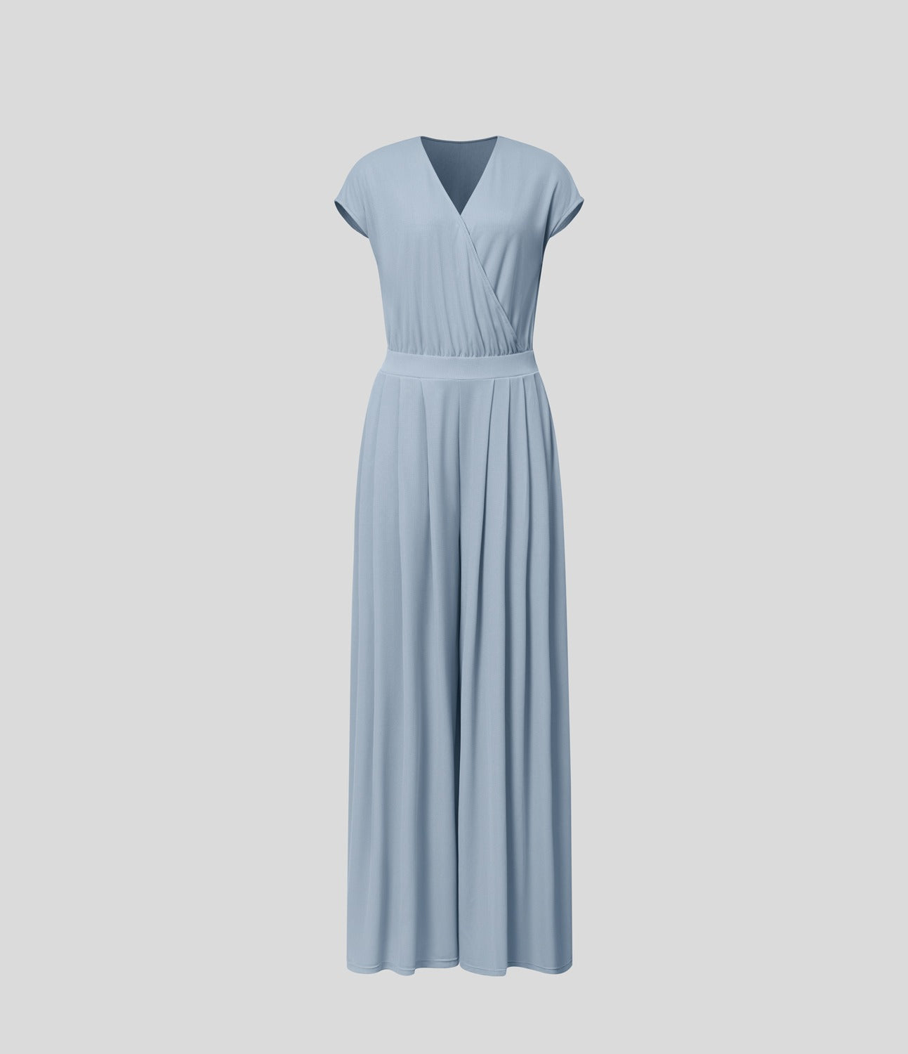 Casual jumpsuit with V-neck, wide legs, pleated, short sleeves, and flowy waffle pattern.