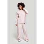 Two-piece knitwear set: long-sleeved T-shirt, crew neck, elastic waistband trousers, medium knit, comfortable and versatile, women's wear, suitable for everyday wear, especially for the changing seasons.