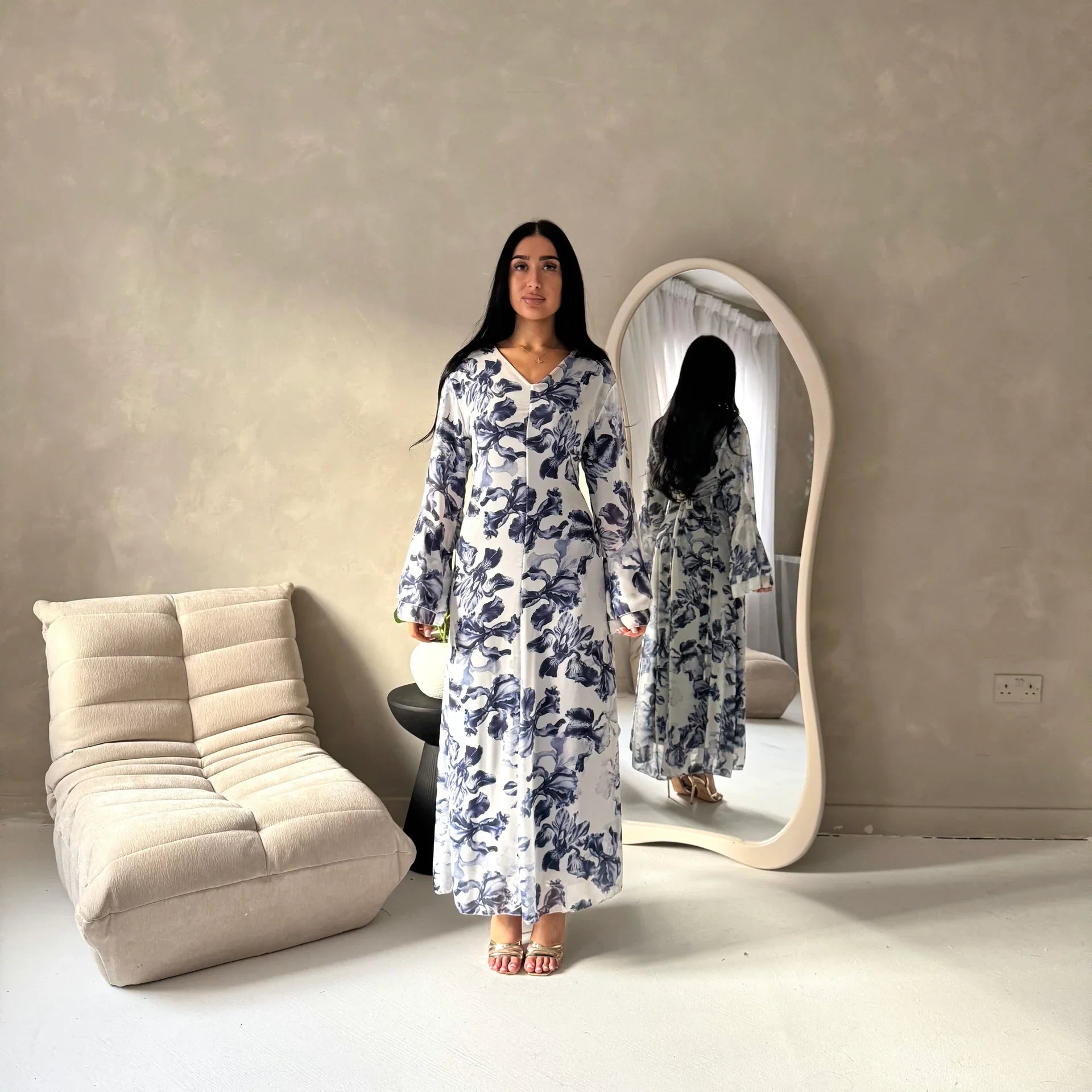 Women's elegant backless floral-lined summer dress with tie-up details