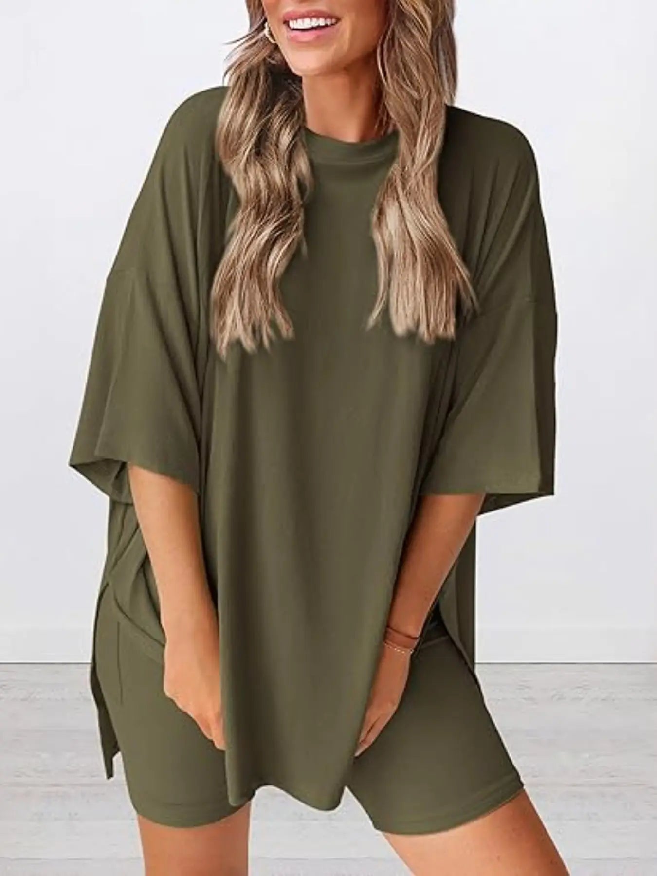 Women's Solid Color T-Shirt and Tight Shorts Set, Casual Summer Comfort Round Neck Sleepwear, Pocket Design, Outdoor Wear