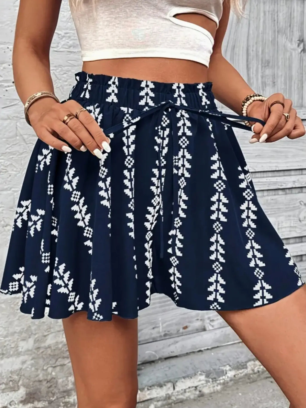 Women's All Over Print Knot Front Shorts