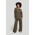 Two-piece knitwear set: long-sleeved T-shirt, crew neck, elastic waistband trousers, medium knit, comfortable and versatile, women's wear, suitable for everyday wear, especially for the changing seasons.