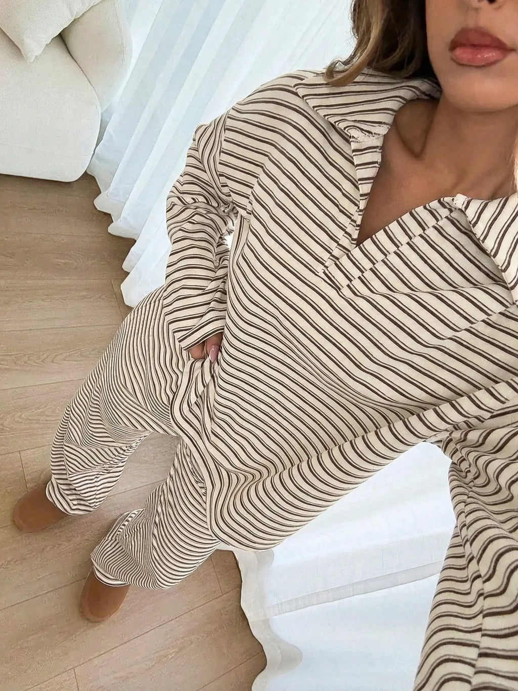Women's 2pcs Set Loose Striped V-Neck Drop Shoulder Long Sleeve T-Shirt &Elastic Waist Striped Pants