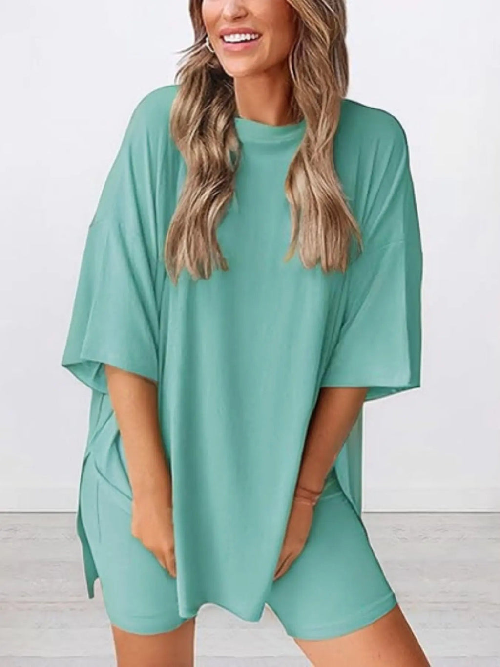 Women's Solid Color T-Shirt and Tight Shorts Set, Casual Summer Comfort Round Neck Sleepwear, Pocket Design, Outdoor Wear