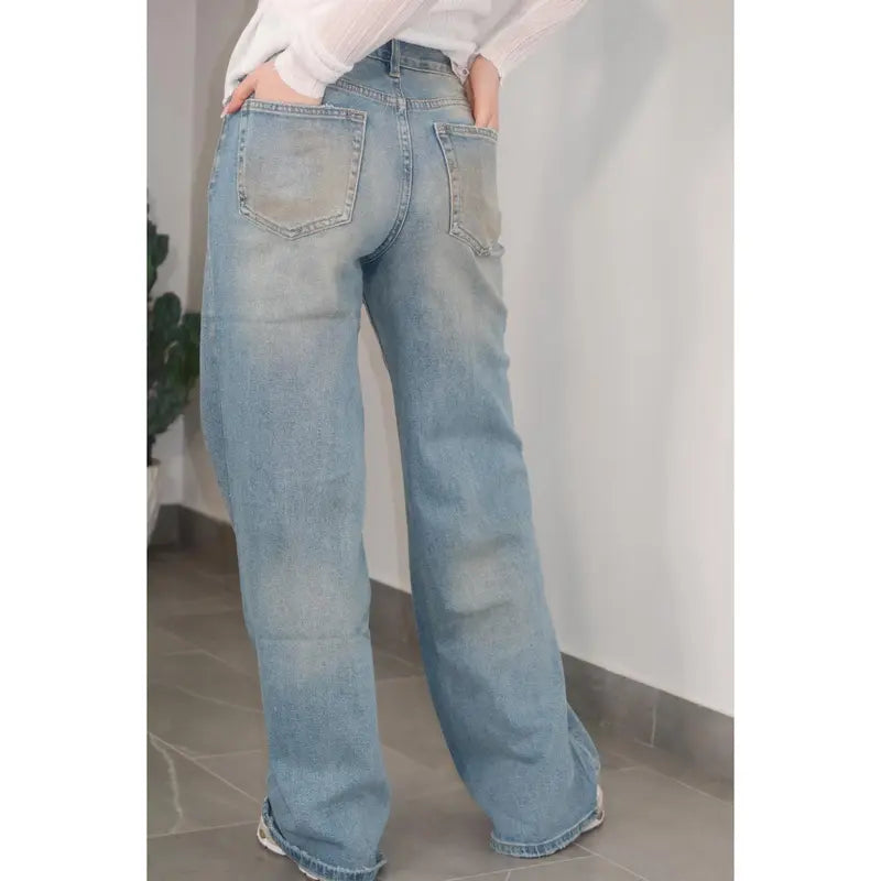 Jeans - with shimmering details, vintage style, with pockets, available in two styles.