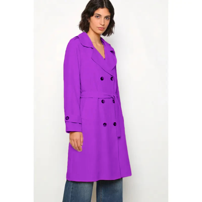 Trench coat, lined, lapel, double-breasted, with belt, front pockets, comfortable women's wear, elegant and versatile, suitable for any occasion, formal or casual, especially suitable for autumn, winter and spring.