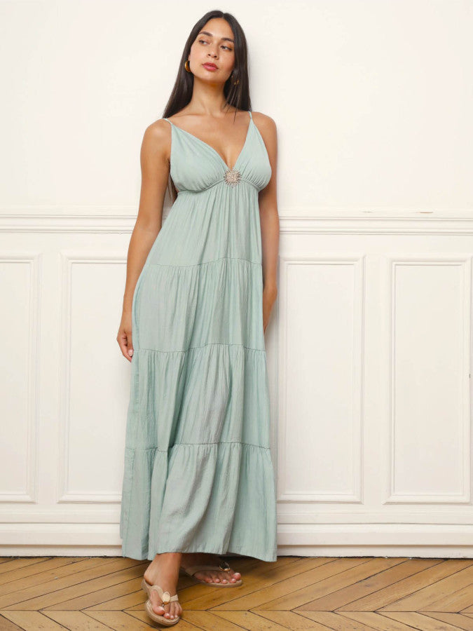 Robe longue à bijou et grands volants