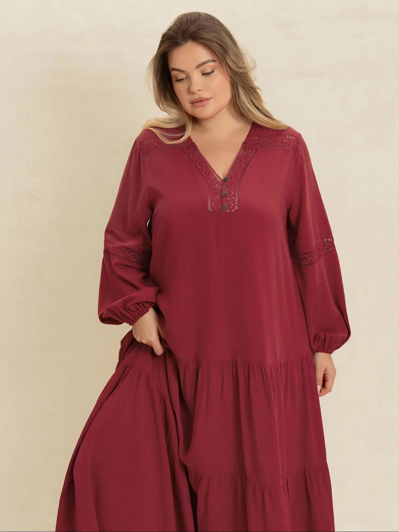 【Plus Size】 Plain V-Neck Long Sleeve Maxi Dress, Boho Modest Dress for Daily Holiday Vacation Wear, Women's Plus-Size Clothing for All Seasons