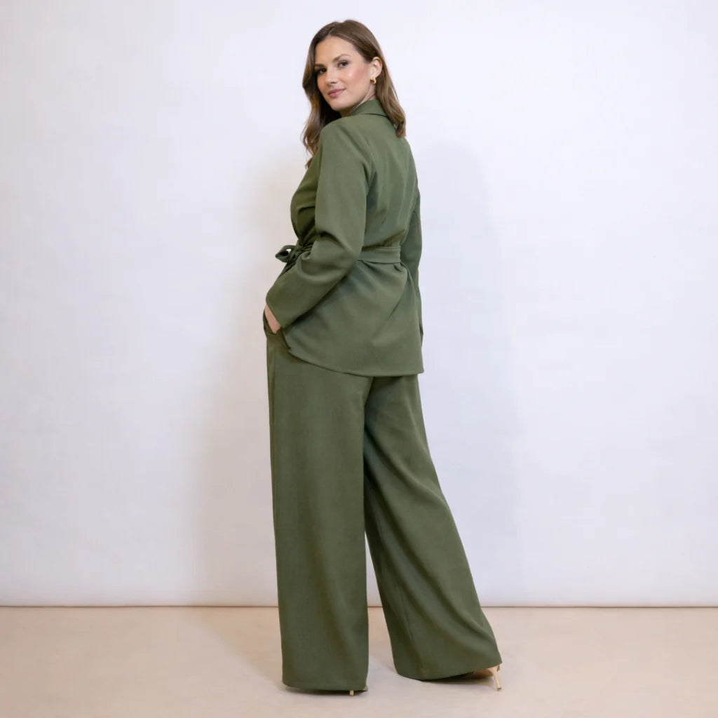 Coordinato Blazer Annodato E Pantalone