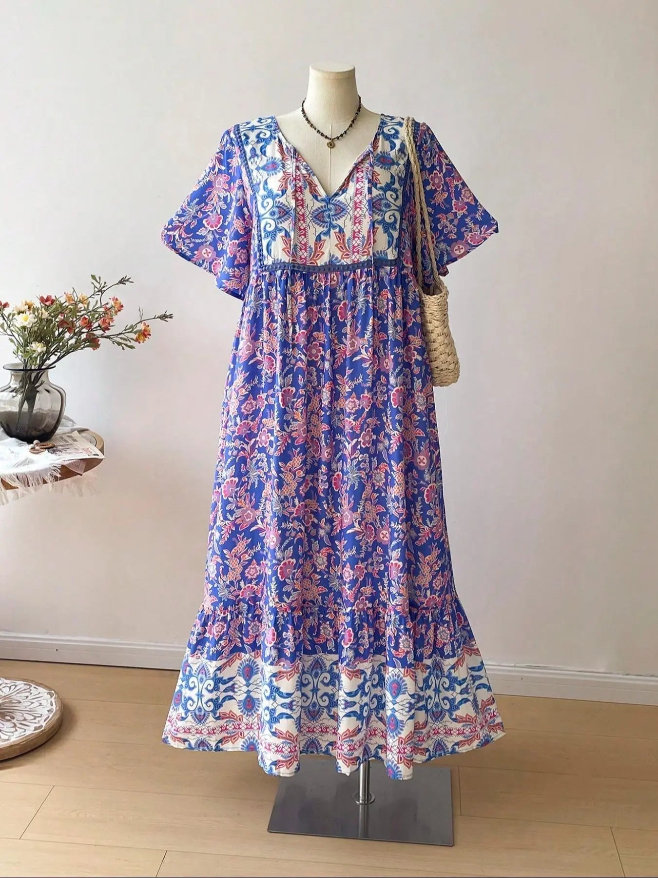 Plus Size Patchwork Floral Print Tie Neck Contrast Lace Ruffle Hem Long Dress, Boho Butterfly Sleeve Smock Dress, Ladies Summer Clothes for Vacation