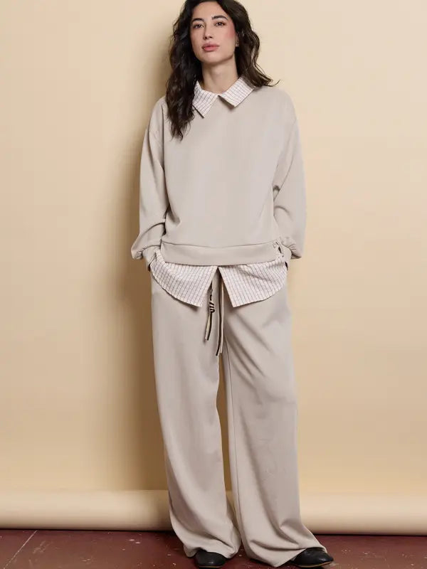 Women's two-piece set, including a top and trousers