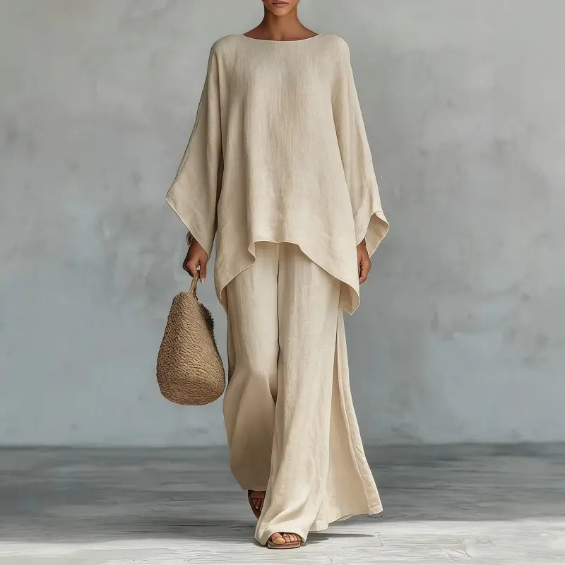 New women's set: loose-fitting shirt and wide-leg trousers
