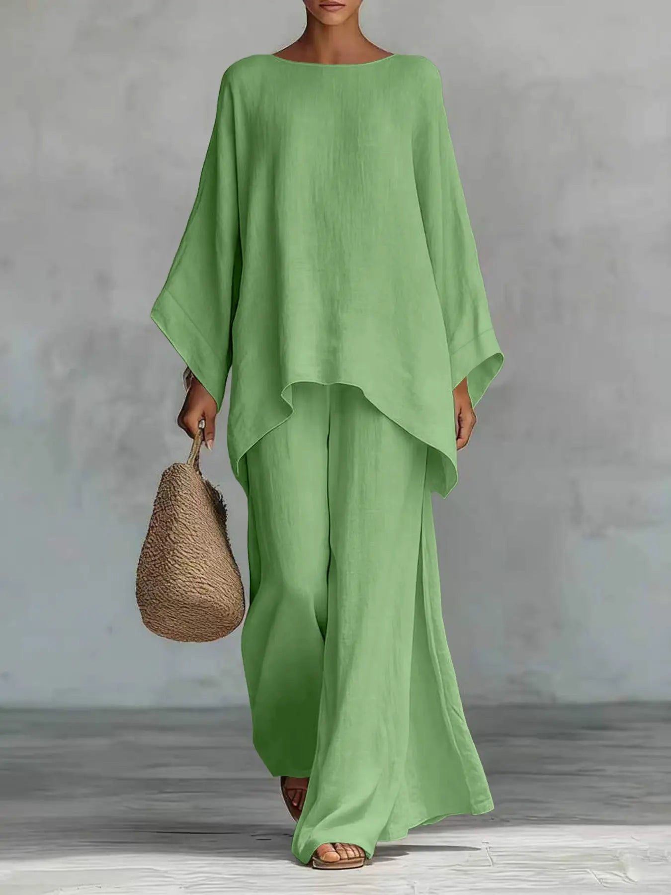 New women's set: loose-fitting shirt and wide-leg trousers