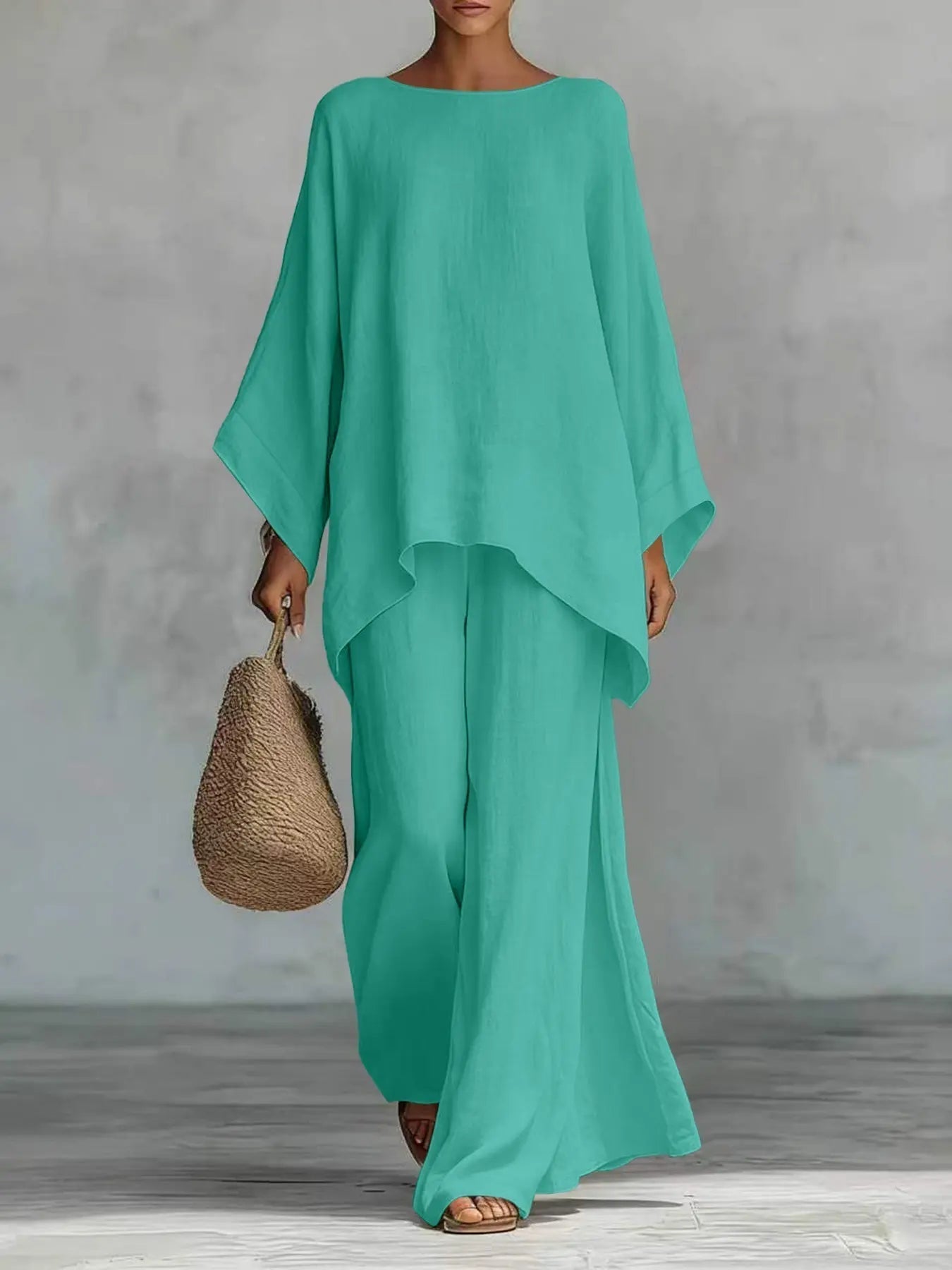 New women's set: loose-fitting shirt and wide-leg trousers