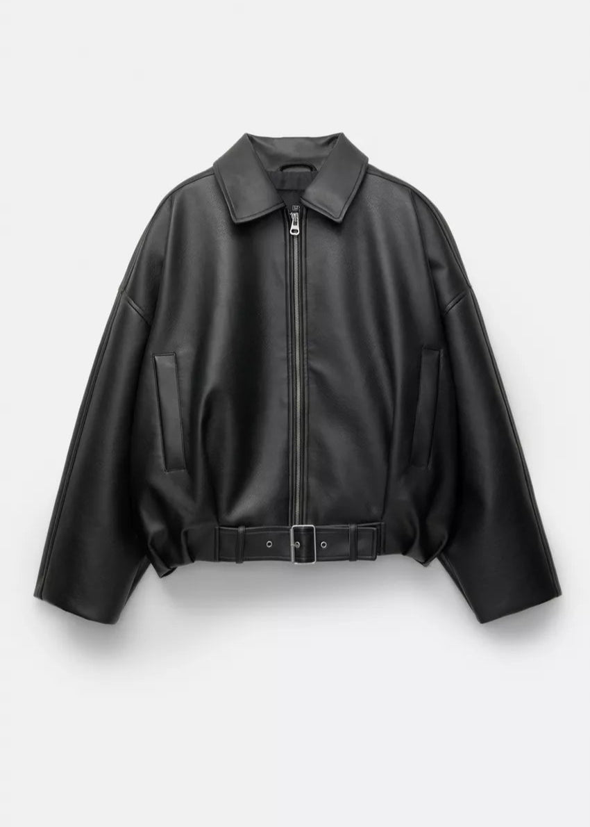 Luxurious Ebony Jacket – Effortlessly showcasing elegant style.