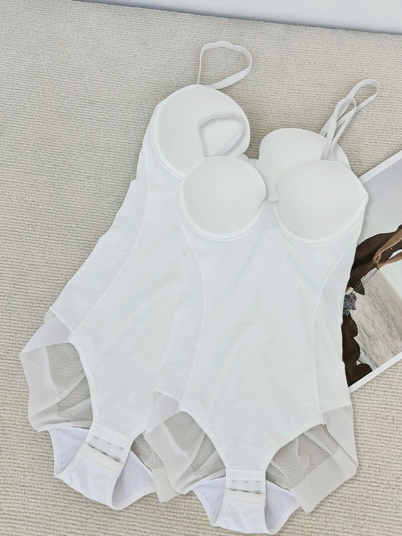 Women's Solid Color Contrast Mesh Sheer Cami Shapewear Bodysuit, Adjustable Strap Tummy Control Shapewear for All Seasons