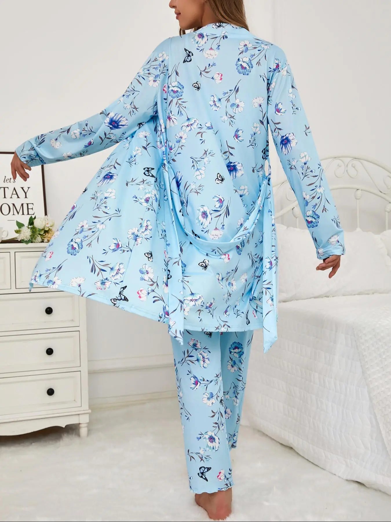 Three-Piece Set Women's Floral Butterfly Print Belted Long Sleeve Lounge Robe & Lettuce Trim Cami Top & Pants Pyjama Set
