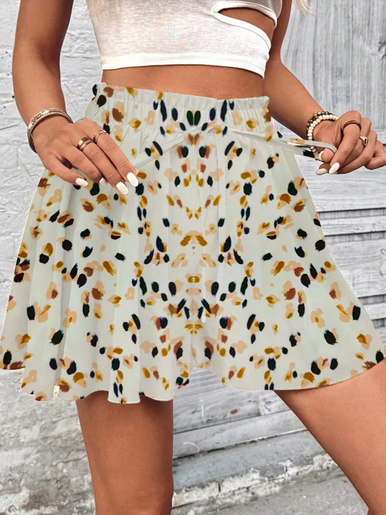 Women's All Over Print Knot Front Shorts