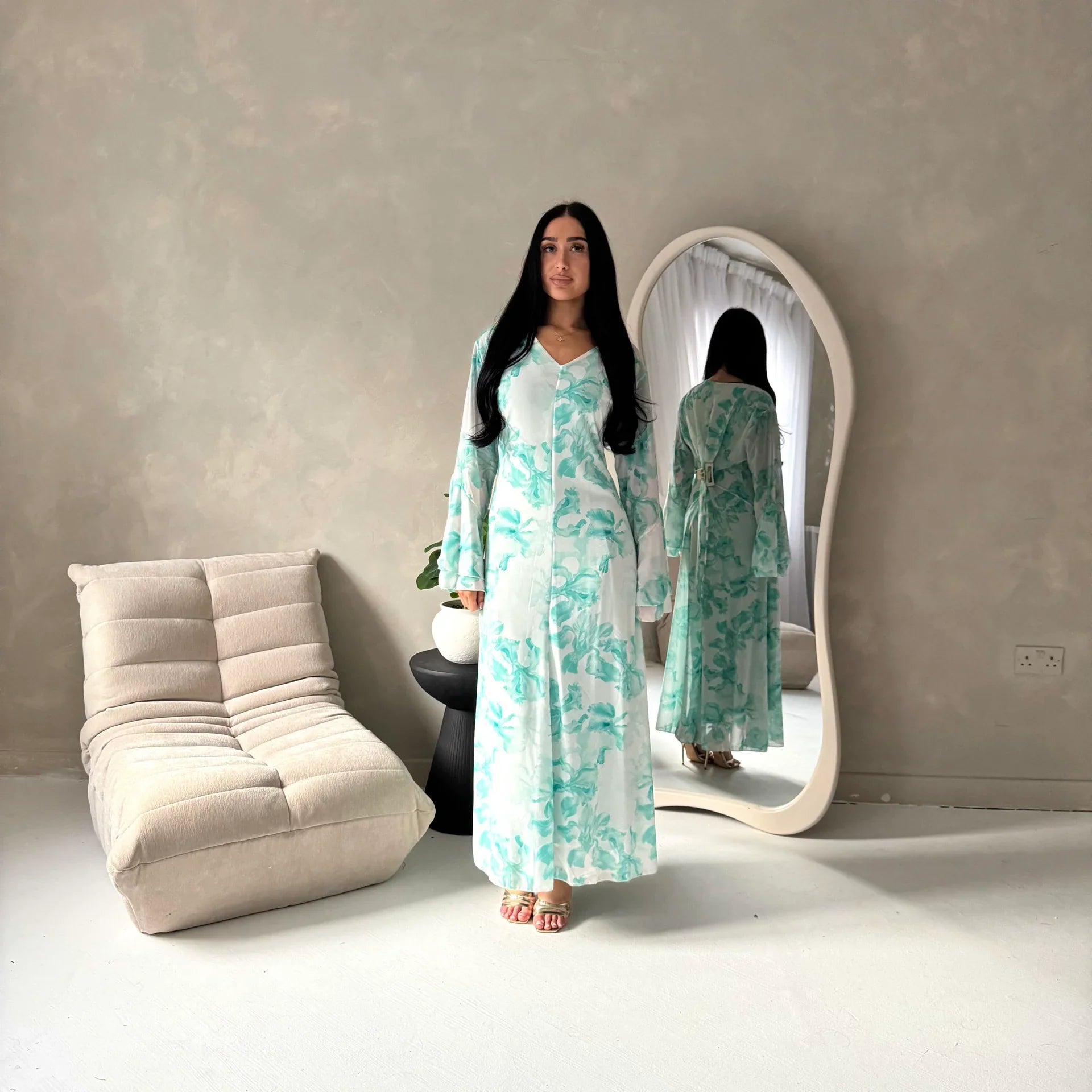 Women's elegant backless floral-lined summer dress with tie-up details