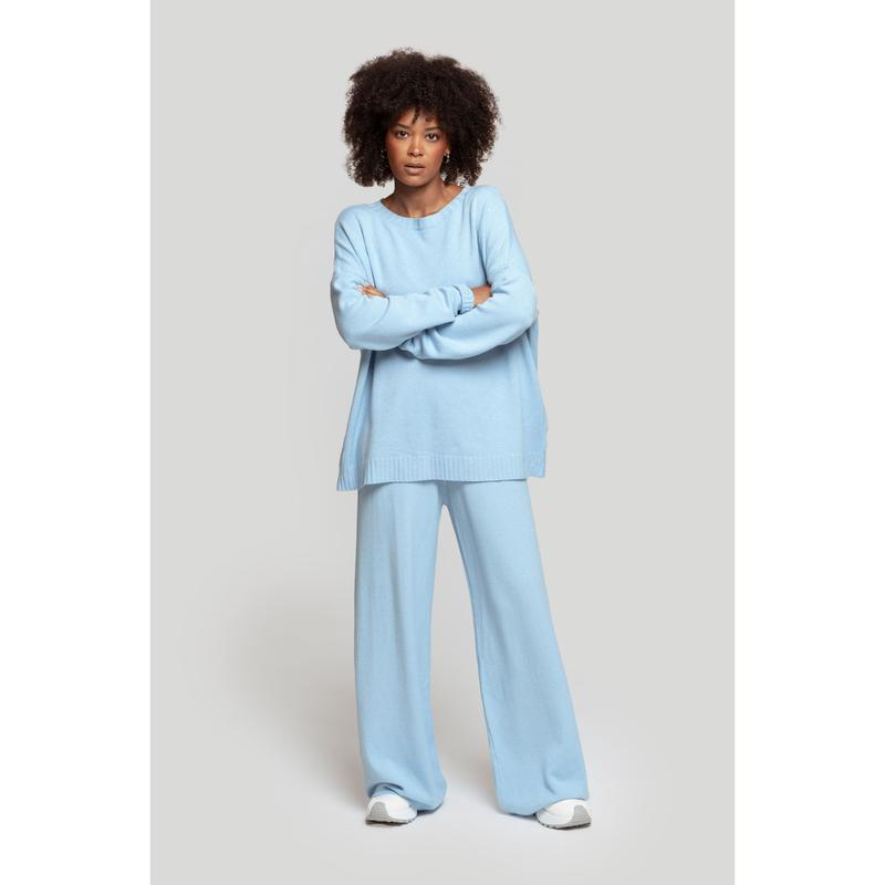 Two-piece knitwear set: long-sleeved T-shirt, crew neck, elastic waistband trousers, medium knit, comfortable and versatile, women's wear, suitable for everyday wear, especially for the changing seasons.
