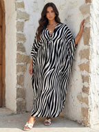 Women's Leopard Print Batwing Sleeve Split Hem Kaftan Dress, Casual Modest Style V-Neck 3/4 Sleeve Long Dress for Fall & Winter, Women's Islamic Clothing for Daily Wear