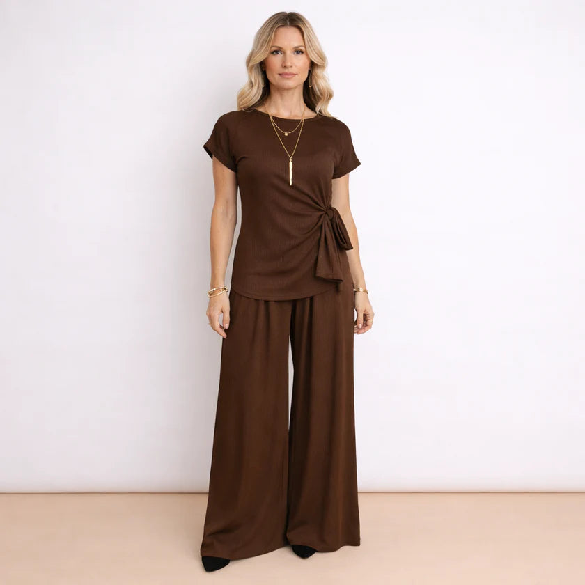 Completo Con Pantalone Fluido E Maglia Con Fiocco