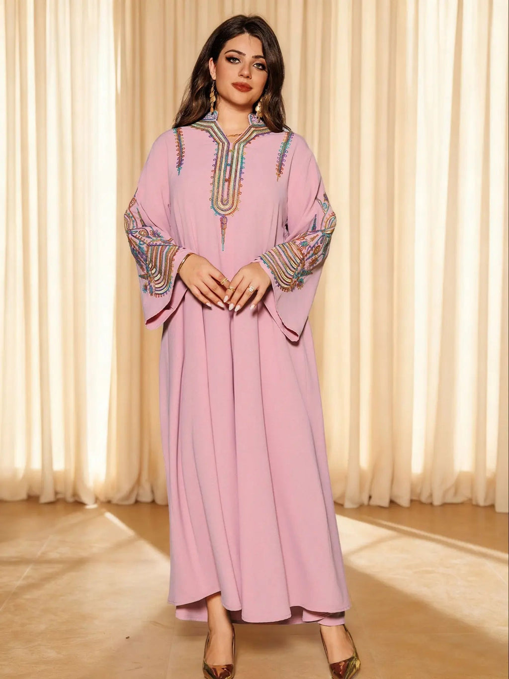 Elegant Muslim Women's Long Robe with Colorful Embroidery, Perfect for All Seasons, Stylish and Comfortable Clothing, Muslim Women Gowns