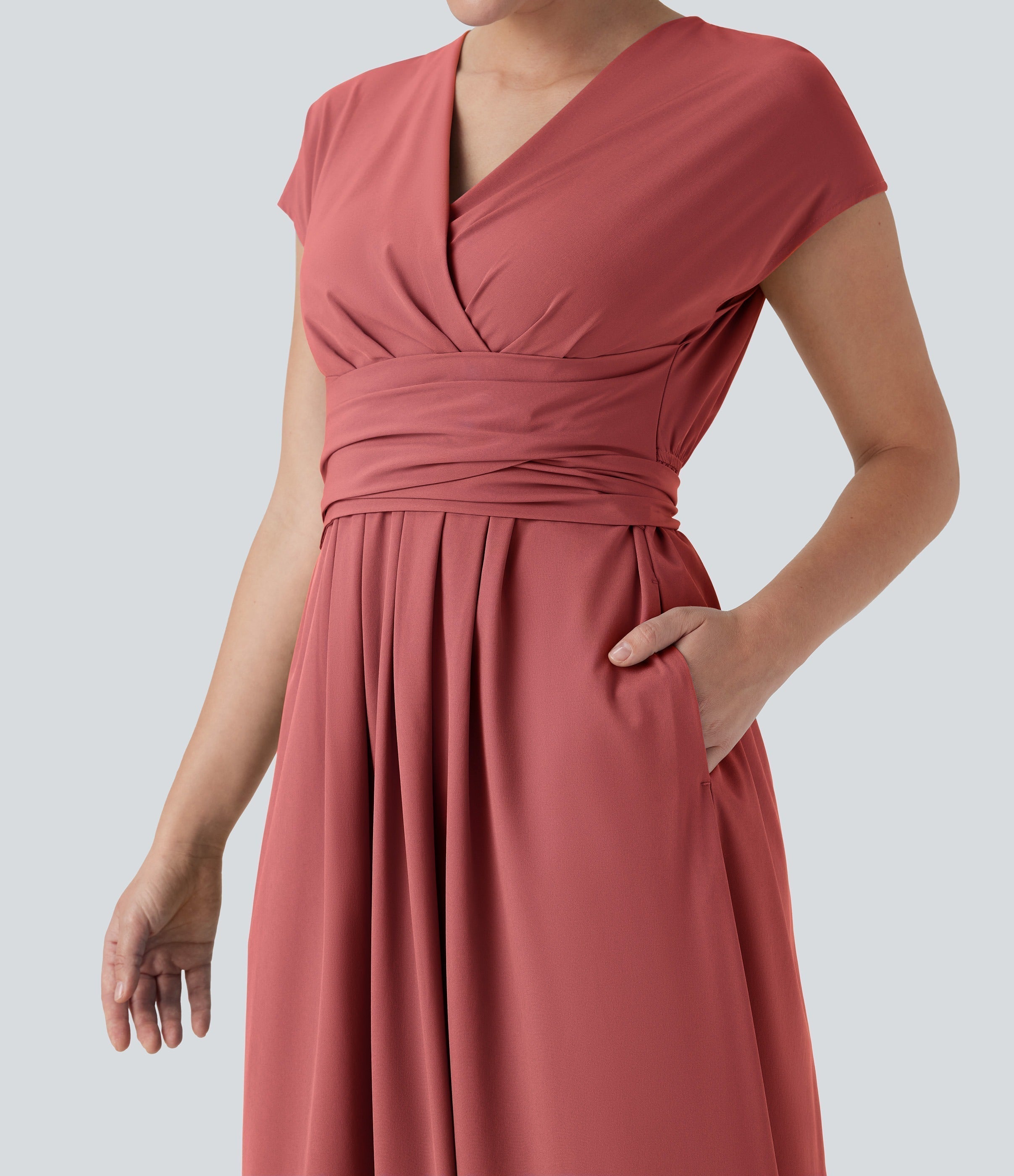 Casual midi dress, V-neck, short sleeves, side pockets, tie-back detail, quick-drying
