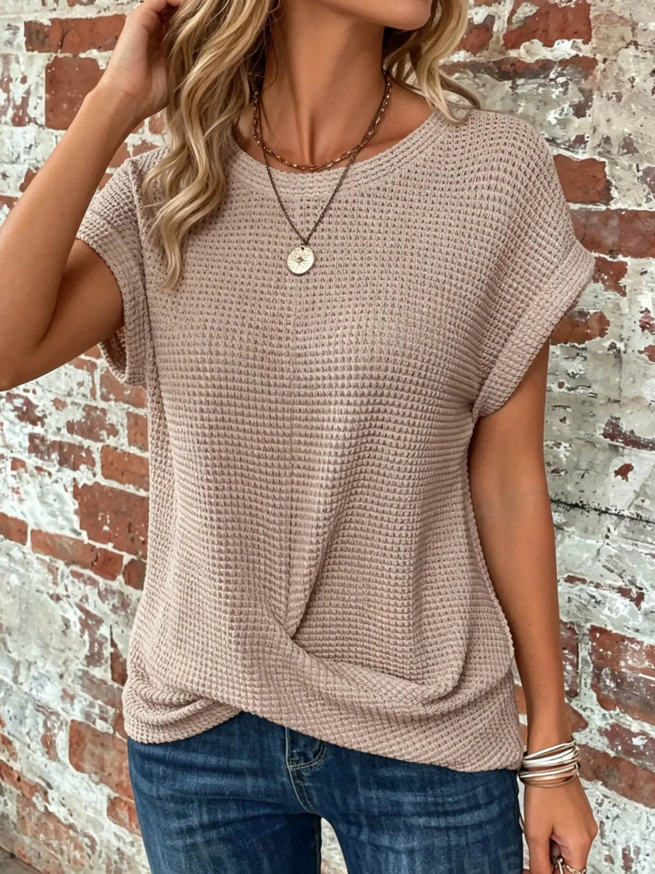 Women's fashionable casual loose round neck short sleeved top