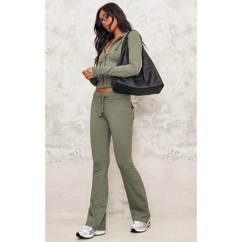 Sea green zip-up slim-fit sportswear set, two-piece set including top and trousers.
