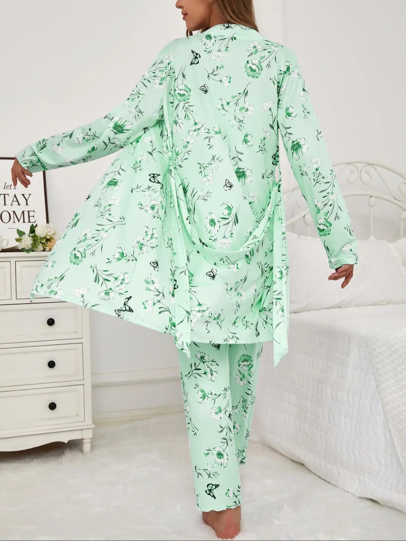 Three-Piece Set Women's Floral Butterfly Print Belted Long Sleeve Lounge Robe & Lettuce Trim Cami Top & Pants Pyjama Set