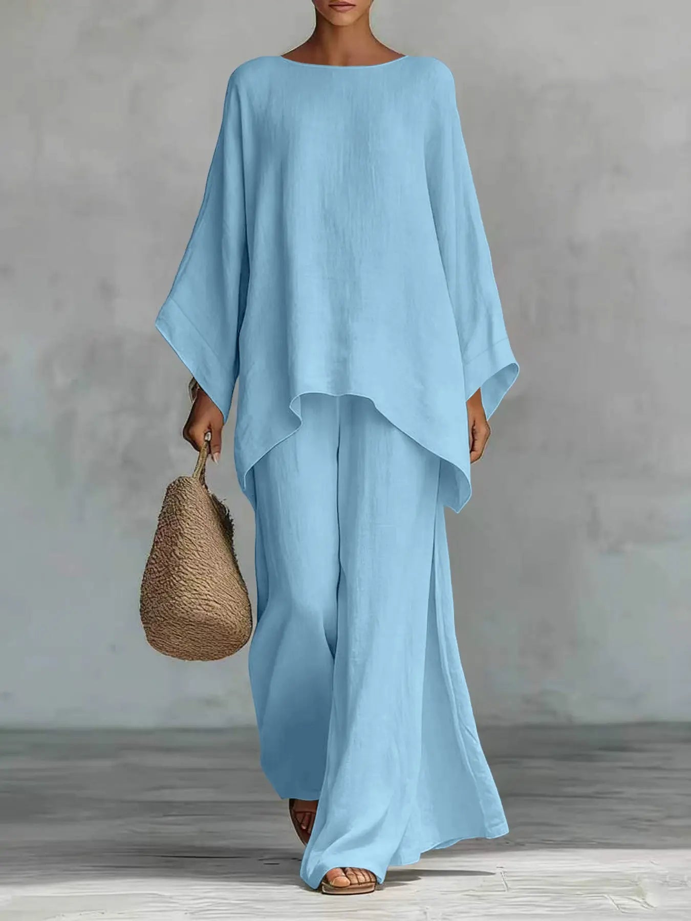 New women's set: loose-fitting shirt and wide-leg trousers