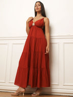 Robe longue à bijou et grands volants