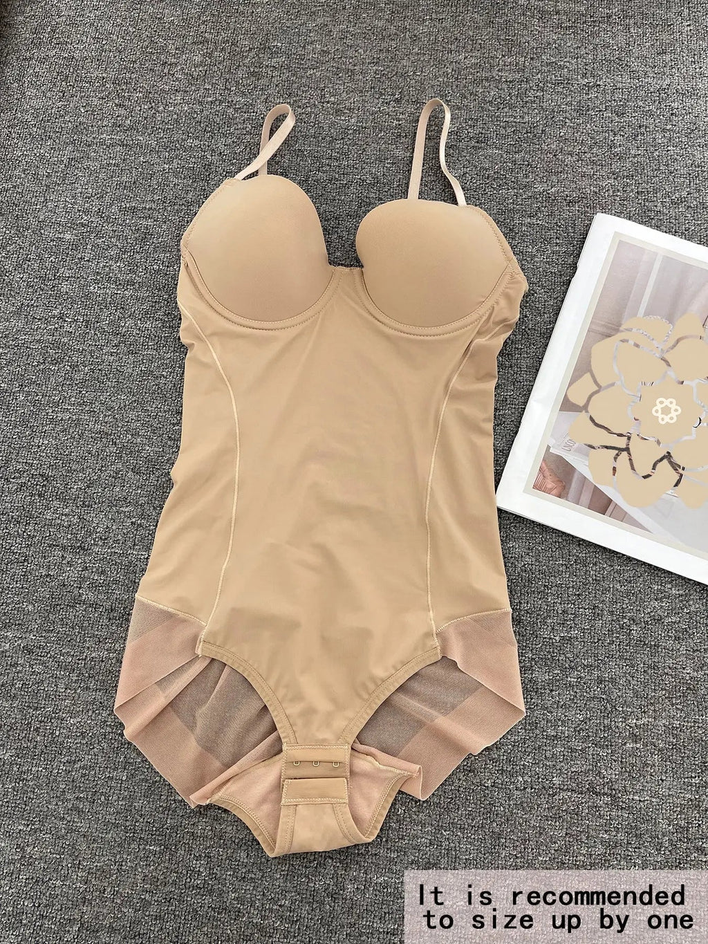 Slimming Bodysuit Shapewear with Bra, Adjustable Straps and Hook Closure, Lightweight Shaping Underwear for Women, Perfect for Evening Gowns