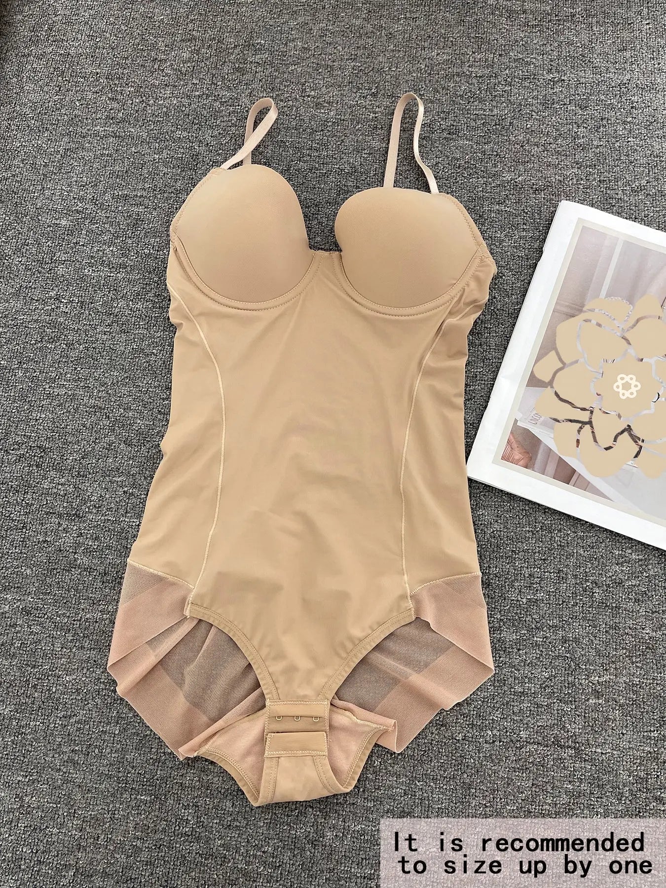 Slimming Bodysuit Shapewear with Bra, Adjustable Straps and Hook Closure, Lightweight Shaping Underwear for Women, Perfect for Evening Gowns