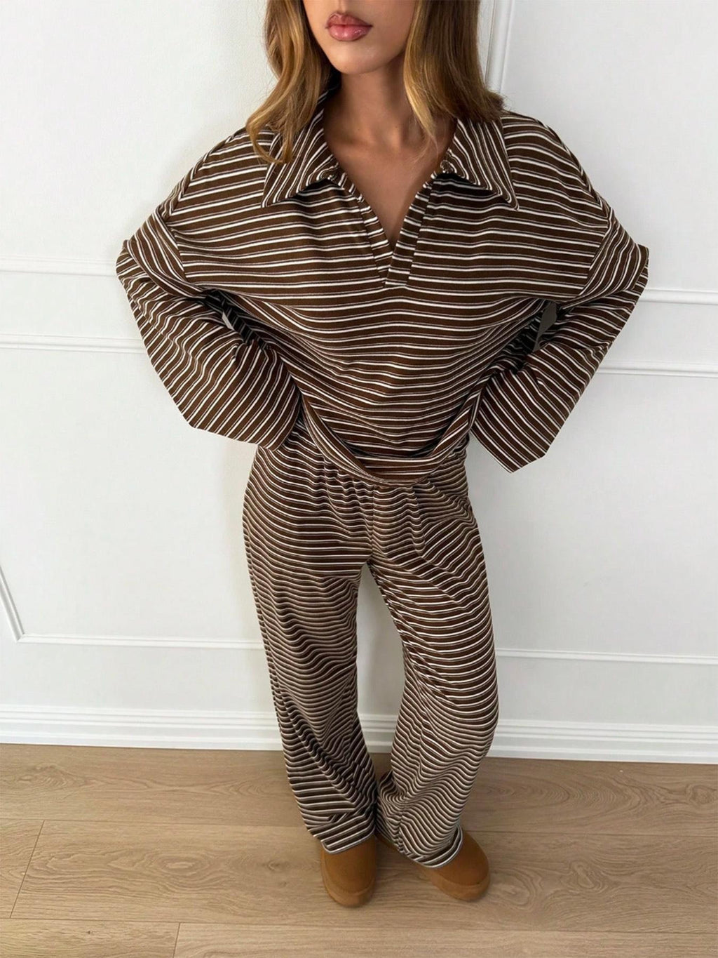 Women's 2pcs Set Loose Striped V-Neck Drop Shoulder Long Sleeve T-Shirt &Elastic Waist Striped Pants