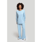 Two-piece knitwear set: long-sleeved T-shirt, crew neck, elastic waistband trousers, medium knit, comfortable and versatile, women's wear, suitable for everyday wear, especially for the changing seasons.