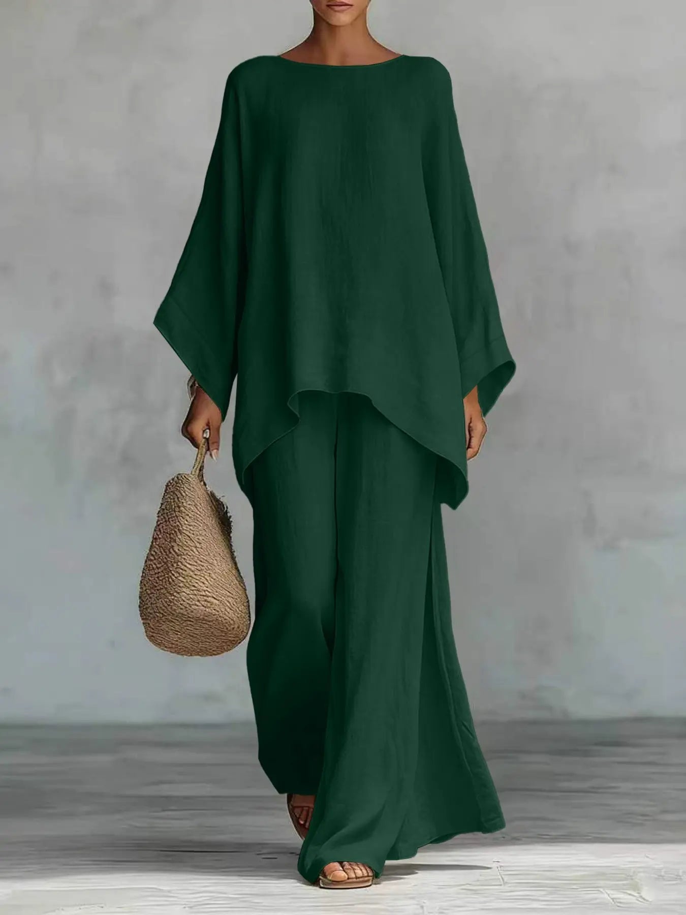 New women's set: loose-fitting shirt and wide-leg trousers