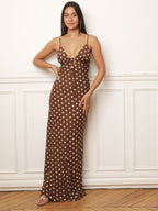 Robe dos-nu à motifs pois
