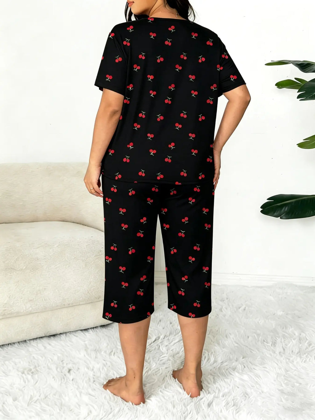 Plus-Size Women's Cherry Print Round Neck Short Sleeve Top and Capri Pants Set