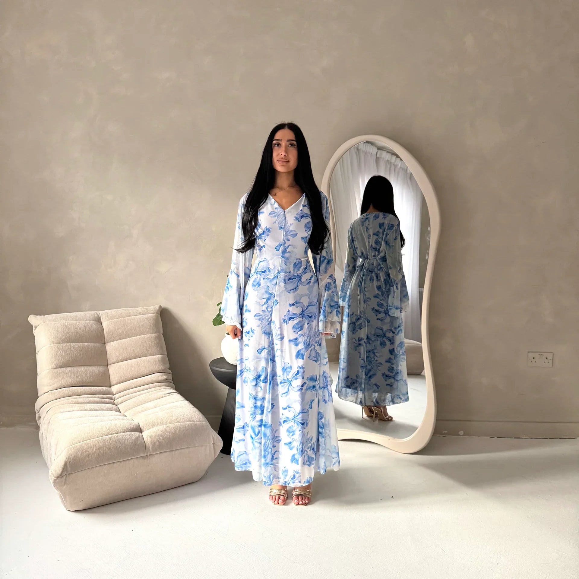 Women's elegant backless floral-lined summer dress with tie-up details