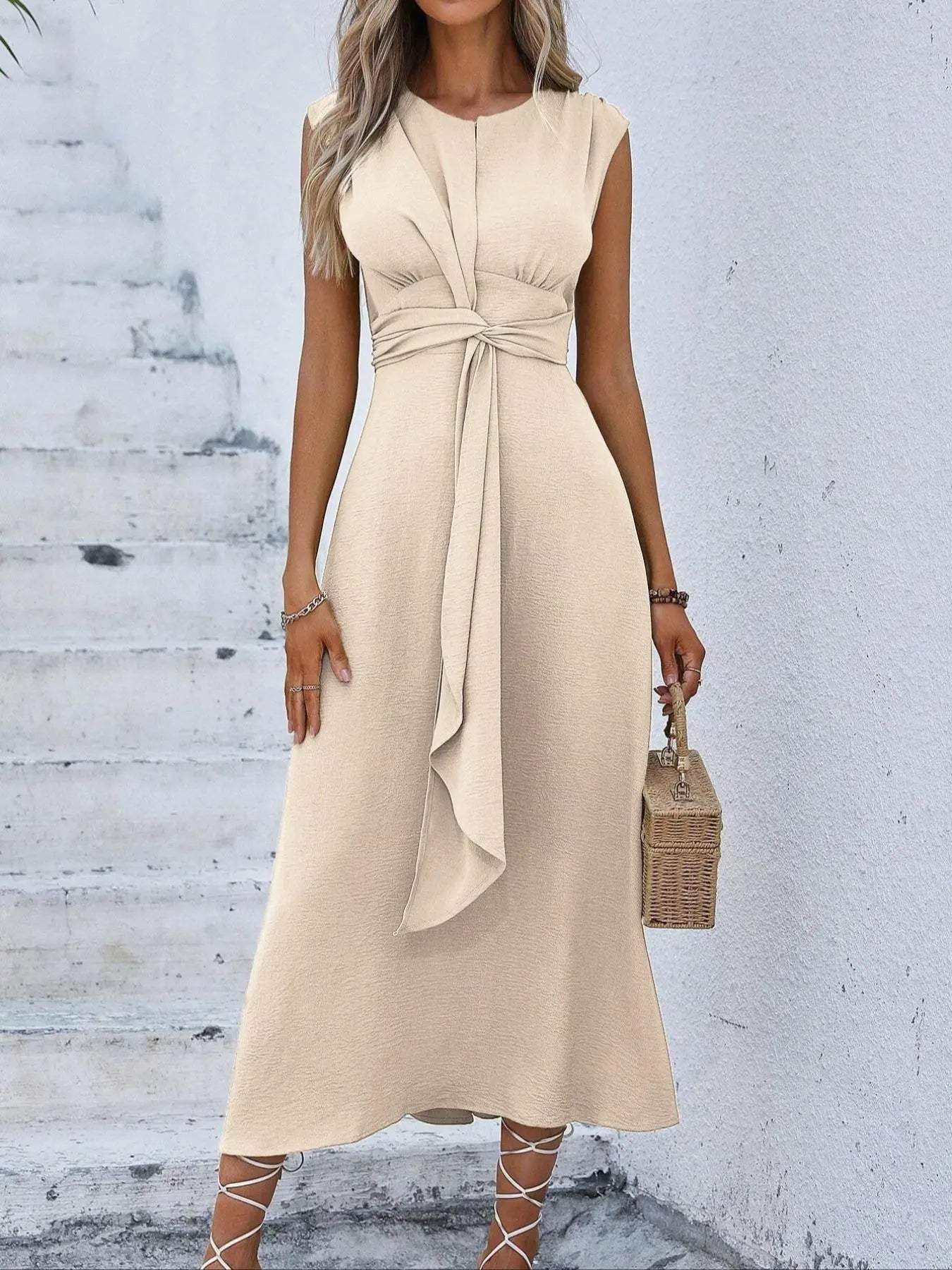 Women's Sleeveless Round Neck Plain Dress, Slimming Front Design, Waist Cinched A-Line, Perfect for Casual Commuting
