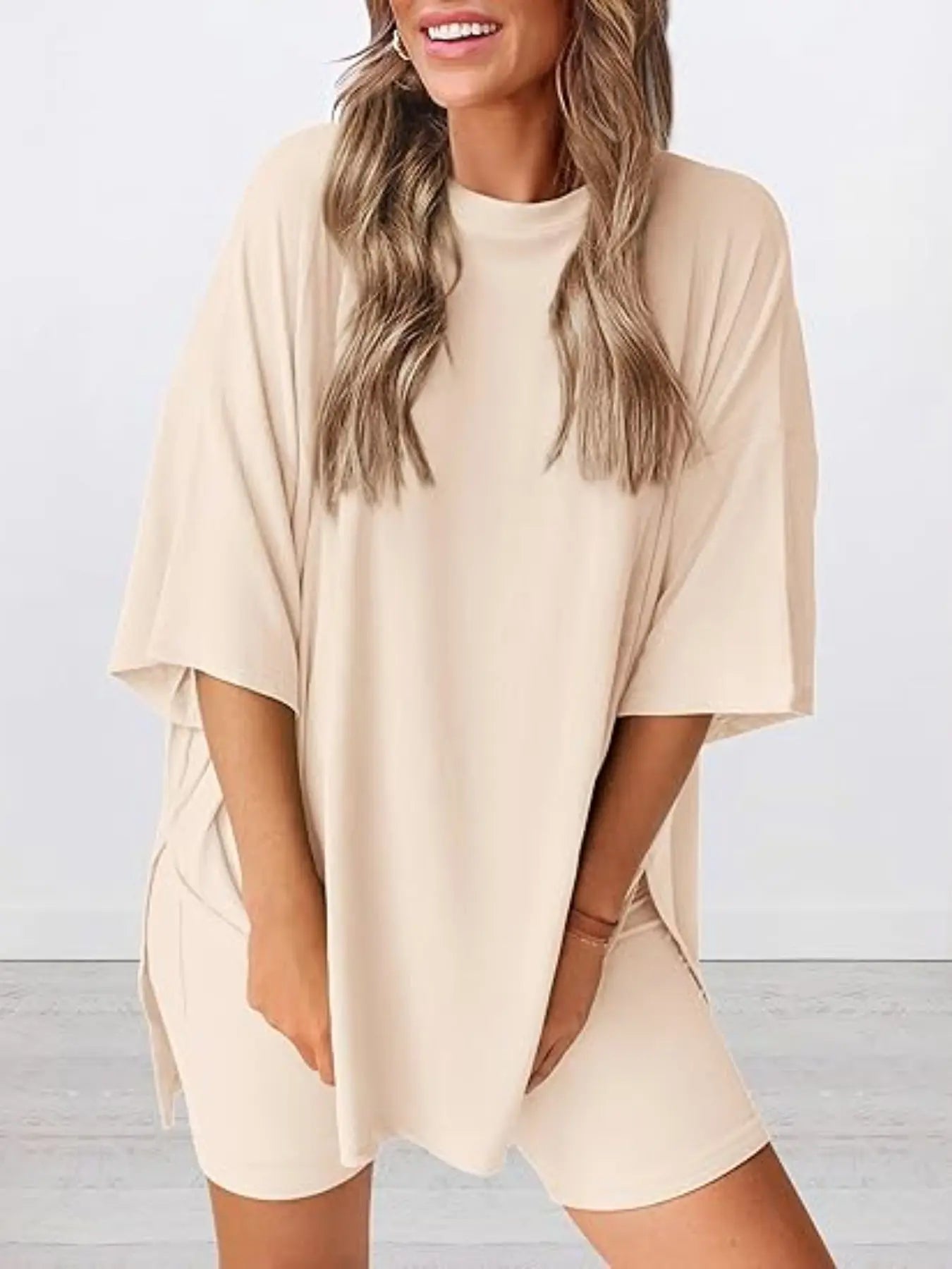 Women's Solid Color T-Shirt and Tight Shorts Set, Casual Summer Comfort Round Neck Sleepwear, Pocket Design, Outdoor Wear