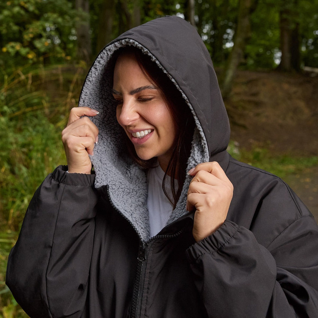 Drying Robe Waterproof Wind Resistant Changing Robe Soft Sherpa Fleece Lined Oversized Hooded Long Sleeve Coat Jacket for Kids Adults Men Women Surfing Beach Swimming Keep Dry