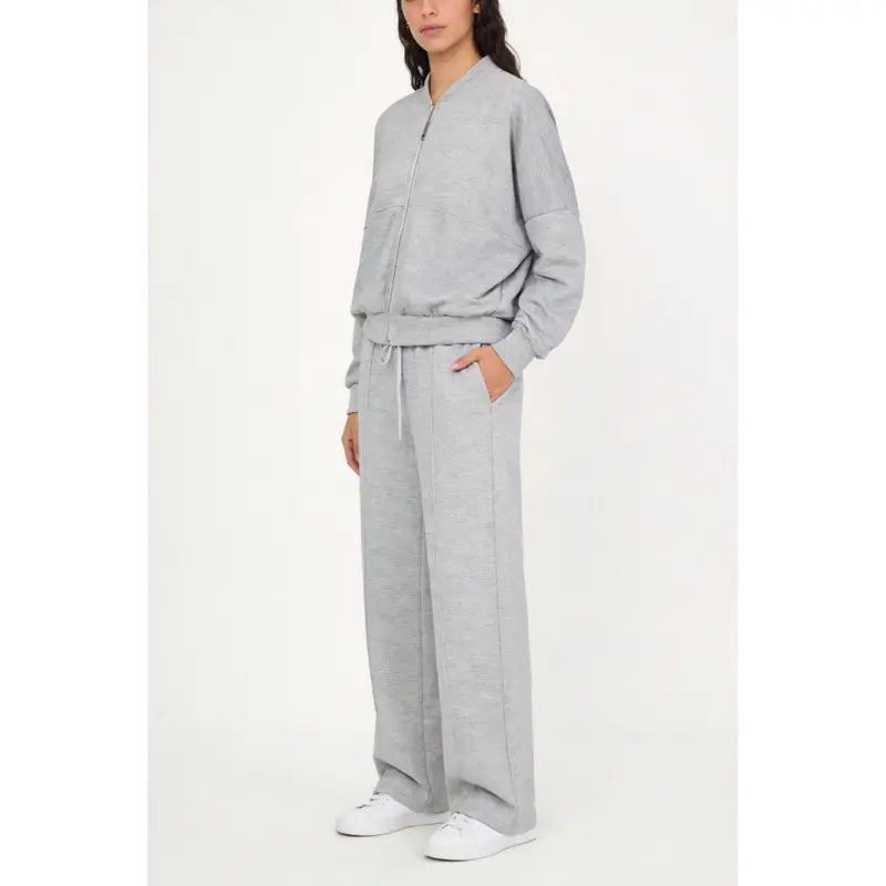 Spring tracksuit with zippered, fleece-free lining