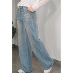 Jeans - with shimmering details, vintage style, with pockets, available in two styles.