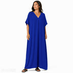 Women's oversized flowy V-neck maxi dress, chic and comfortable for summer, in a light and soft fabric for all occasions