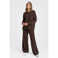 Two-piece knitwear set: long-sleeved T-shirt, crew neck, elastic waistband trousers, medium knit, comfortable and versatile, women's wear, suitable for everyday wear, especially for the changing seasons.